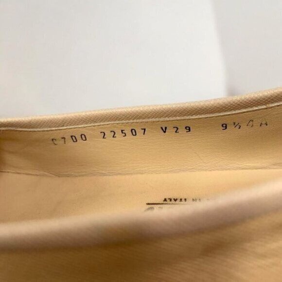 Ferragamo Loafer with Gancini Ornament, Beige Leather, C7DO 22507 V29, Sz 9.5 4A - Picture 4 of 11